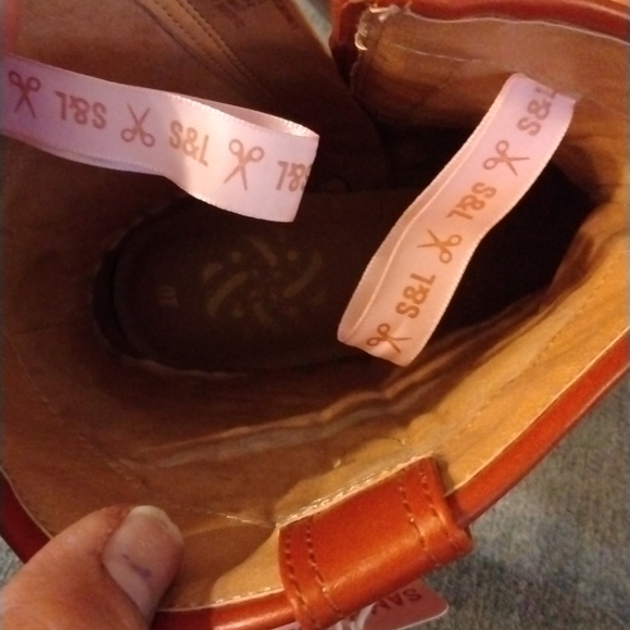 Cowboy boots - Picture 3 of 8